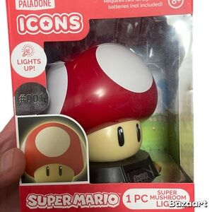 Super Mario Super Mushroom Light #001 Nintendo Night Light Paladone Icons